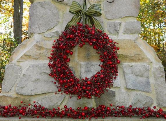 Red Berry Christmas Wreath - Holiday Wreath - Red Wreath - Christmas Wreath - Choose Bow