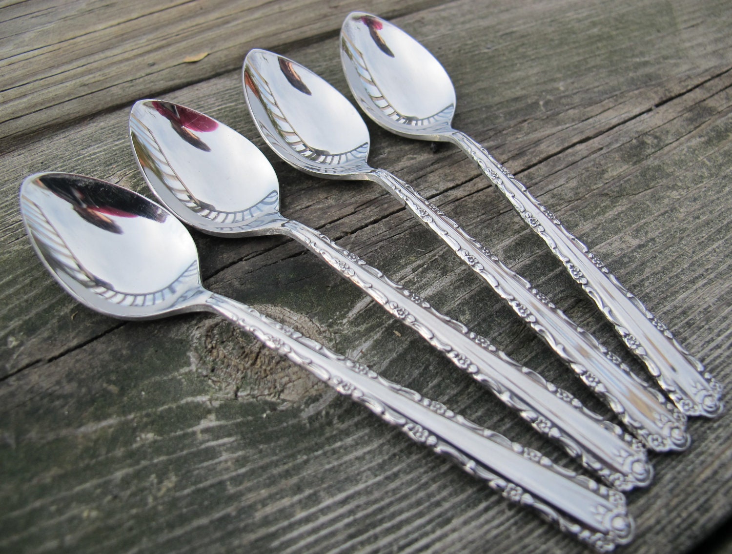 SALE Demitasse Spoons Oneida Deluxe Cherie Set of 4