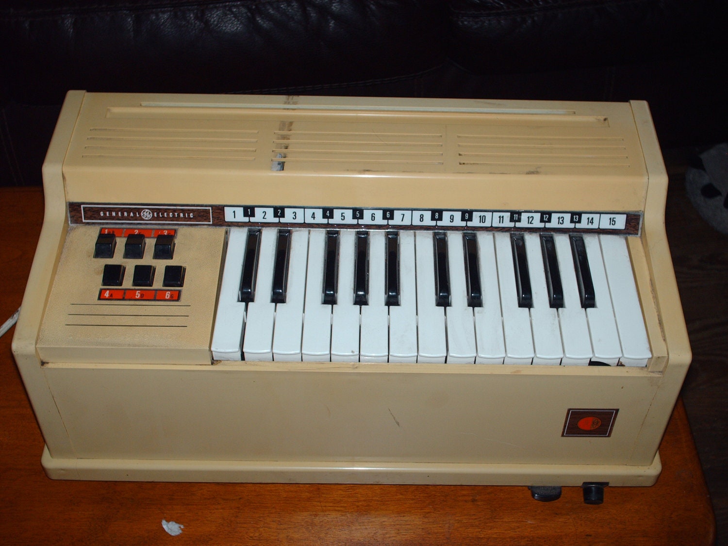 Vintage General Electric Mini organ