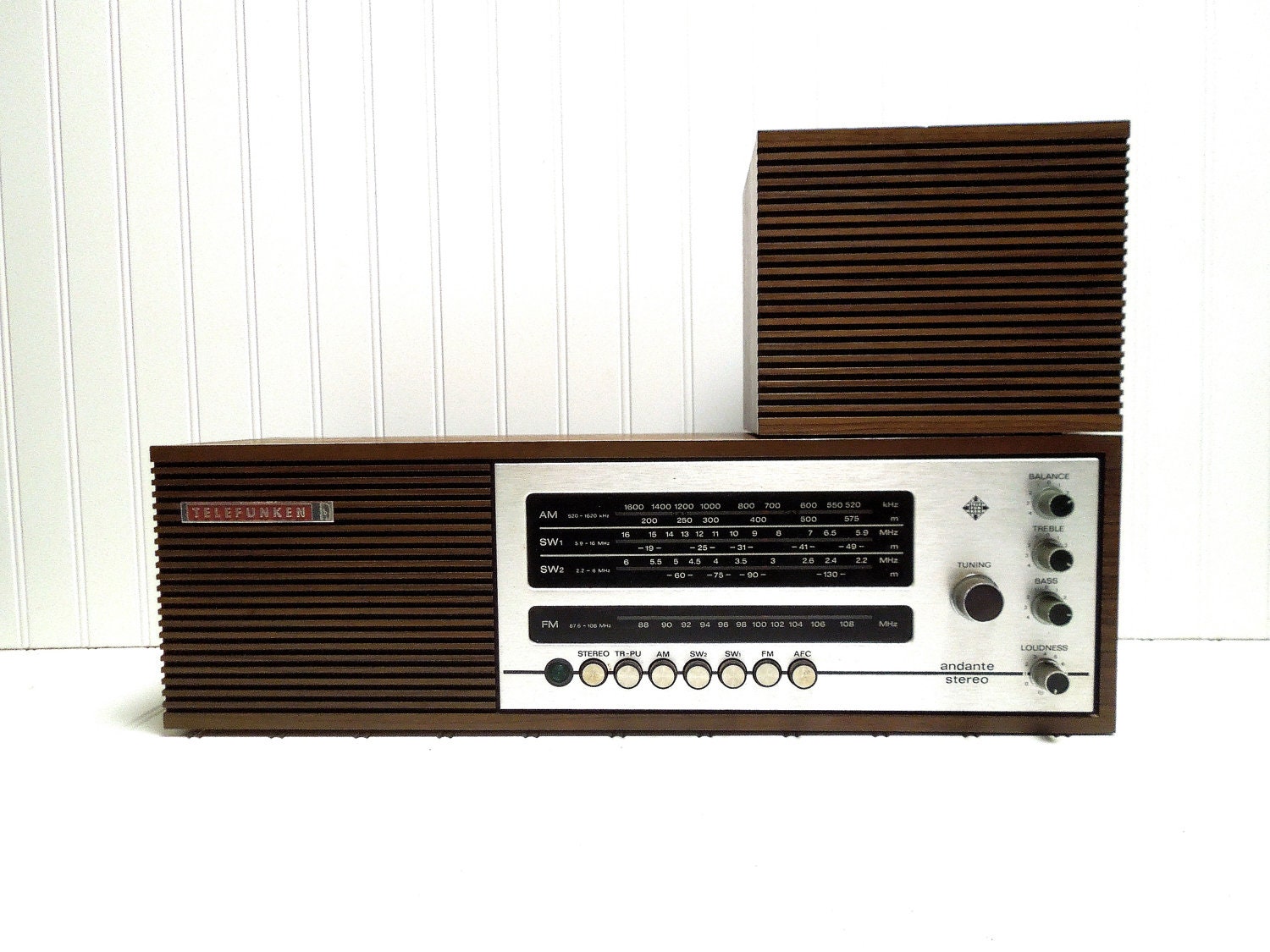 Vintage Radio Telefunken Andante Stereo 205 with Klangbox