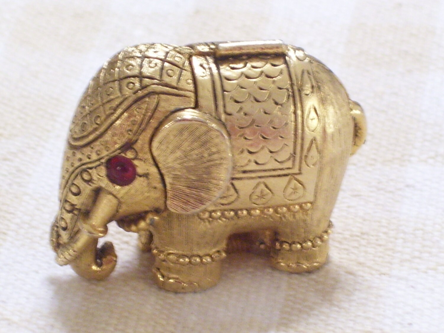 Vintage Tiny Tusker Elephant Solid Perfume Goldtone Rhinestone Compact Rare