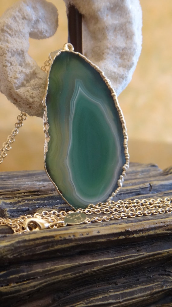 Lavishing Jade Green Agate Slice Necklace Agate by VintagePinch