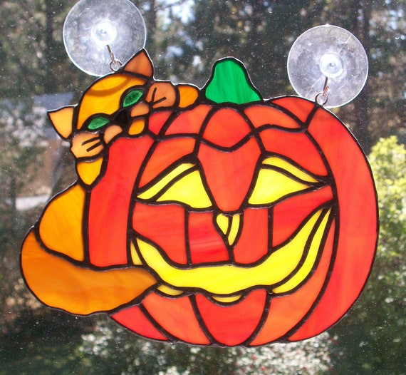 Items similar to Stained Glass Halloween Pumpkin With Cat Suncatcher on