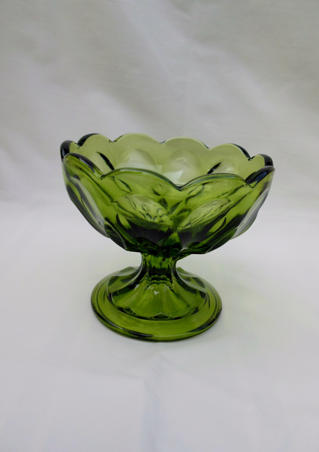 Avocado Green Compote Glass Stemmed Dish with Scalloped Rim – Haute Juice