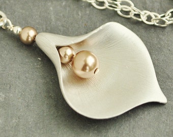 Calla Lily Necklace, Flower Pendant Necklace, Bridesmaid Necklace, Wedding Jewelry Sterling Silver Chain