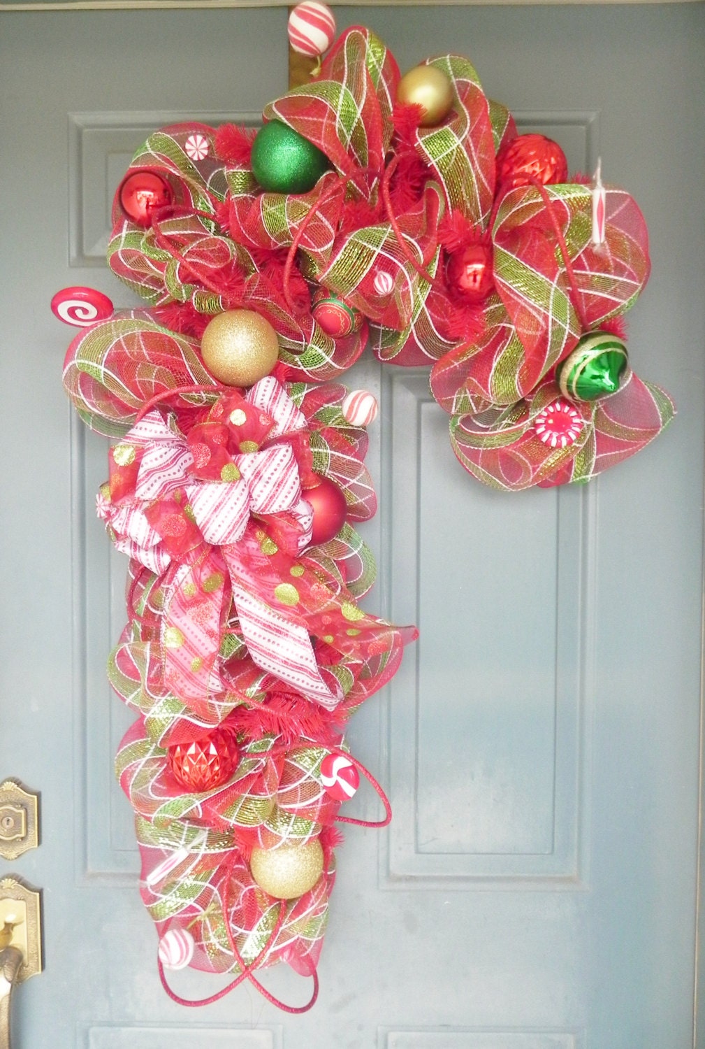 Christmas Wreath with ornaments and candy pieces - CHRISTMAS in JULY Candy Cane Wreath - Deco Mesh Wreath