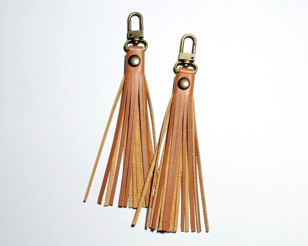 Leather tassel key chain. by AwesomeWomen on Etsy