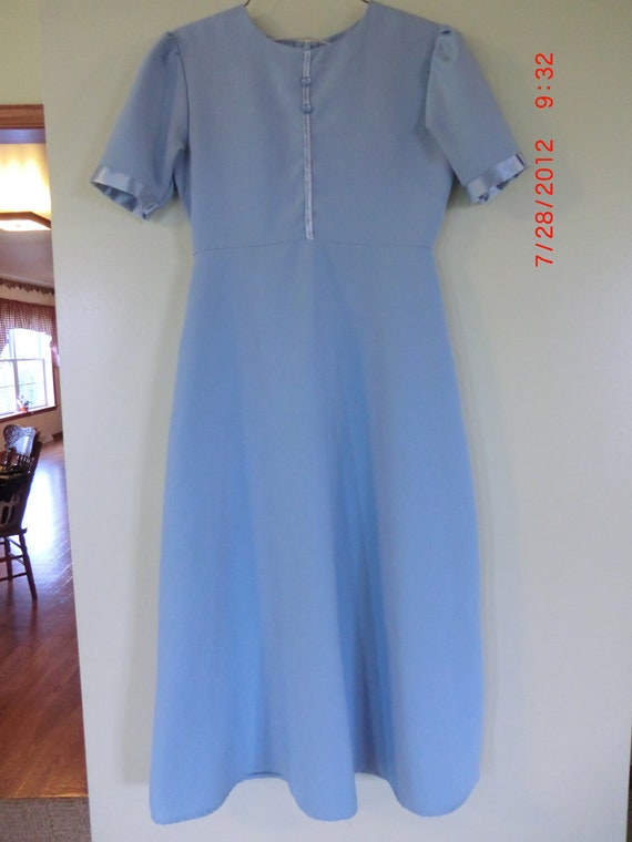 Modest Mennonite Style Girls Dress by mennonitemom on Etsy
