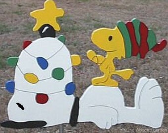 Snoopy Decorating Doghouse by HolidayYardArt on Etsy