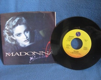 RARE, Vintage, Madonna - "Live To Tell / ", 7" 45 RPM Vinyl Single, Original Press, Pop, New Wave, At Close Range Soundtrack