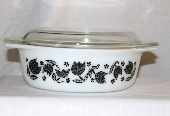 Pyrex Black tulip casserole dish. by ATouchofWoodstock on Etsy