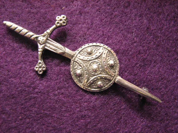 Sterling SCOTTISH/Claymore Sword and Celtic Shield Brooch