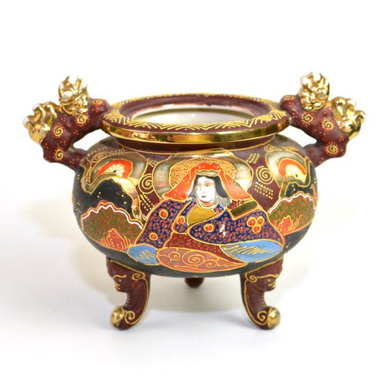 Japanese Satsuma Moriage Style Footed Incense Pot
