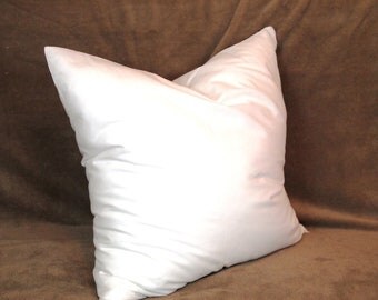 16x16 Synthetic Faux Down Pillow Form Insert for Craft / Throw Pillow Shams