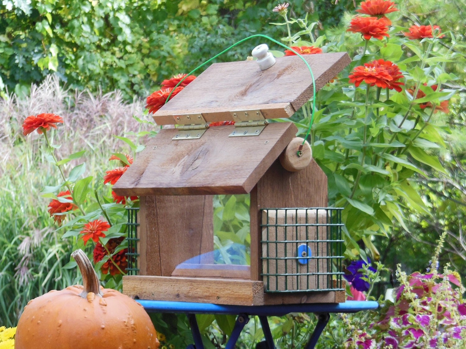 Large cedar bird feeder with 2 suet holders
