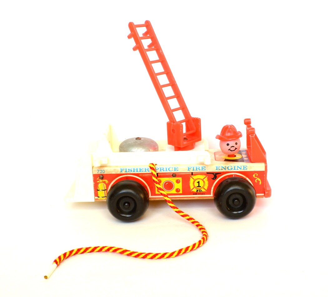 Vintage 1968 FISHER PRICE Fire Truck Fire Engine