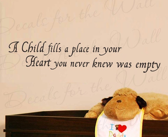 Autocollant Mural Citation Bébé "A Baby Fills Your Heart" - Décoration Chambre Nurserie