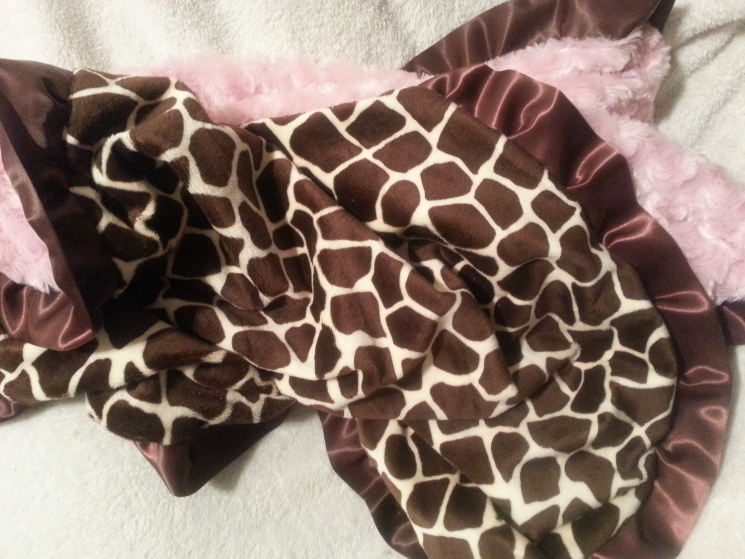 Giraffe Minky Baby Blanket