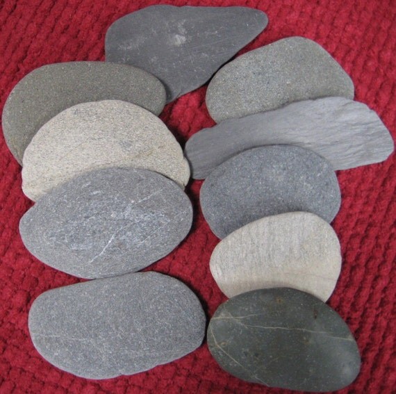 20 OFF SALE25 Large Beach Stones Flat Oval DIY by TrinidadTides