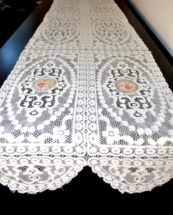 Vintage Lace Dresser Scarf or Table Runner with