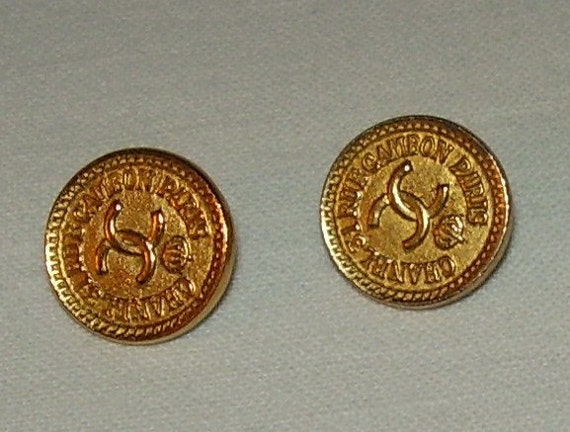 AUTHENTIC GOLD CHANEL Buttons x 2