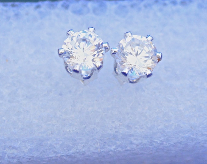 Diamond Studs, 5mm Round, Sterling Studs, Russian Simulants, Set in Sterling Silver E345