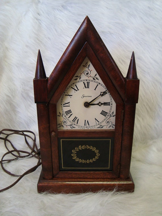 WONDERFUL SESSIONS Electric Steeple Clock W Model EXCELLENT