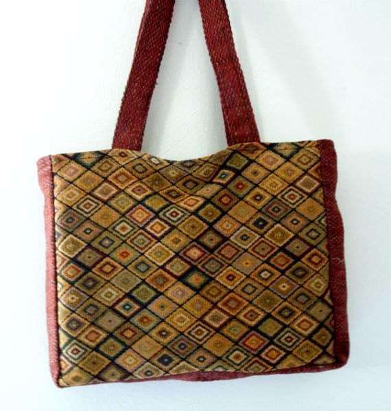 Brown tapesty Shopper. Red-Brown-Yellow-Green Tapestry