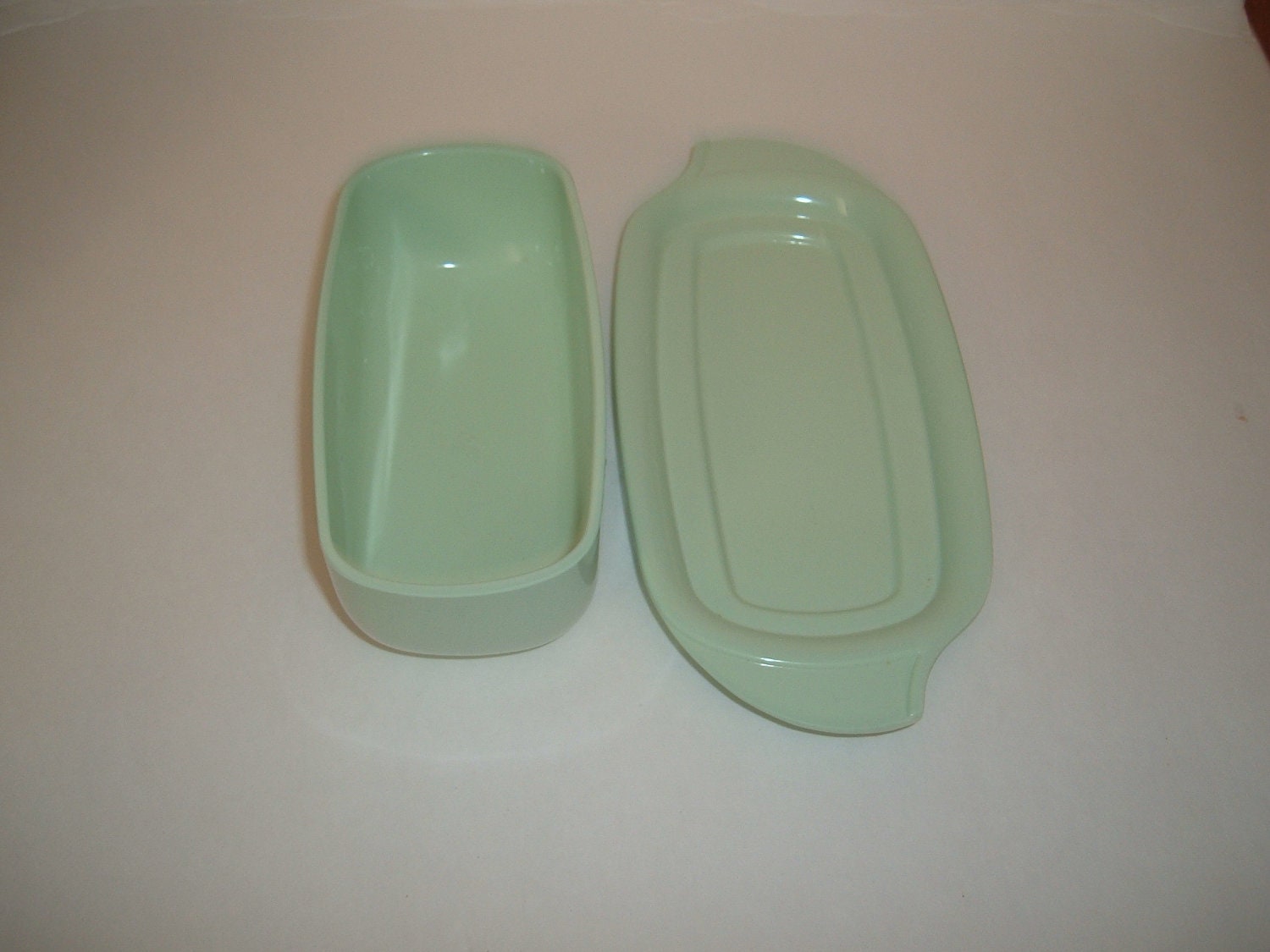 Vintage Boonton Green butter dish with cover 9 inch long