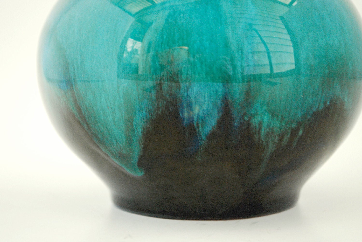 Vintage Blue Mountain Pottery BMP Vase Canada Green