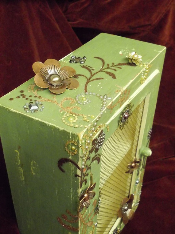 Shabby Chic Burlesque Display Shelf