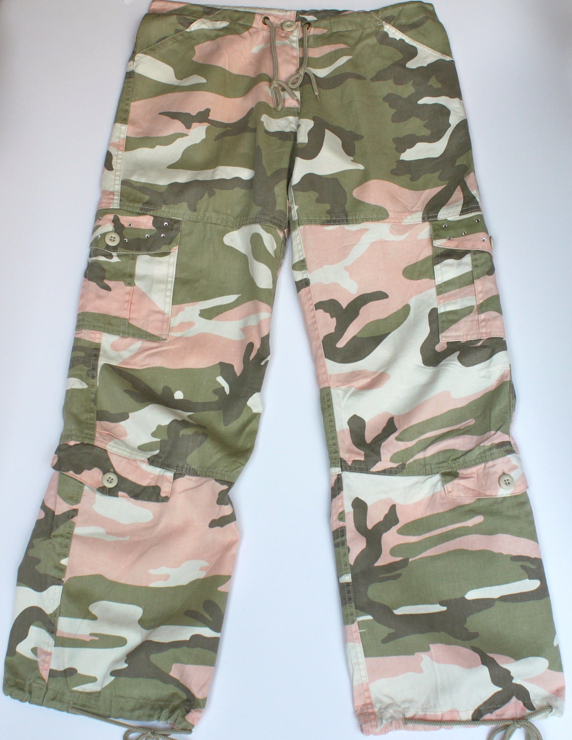 camo pants with pink