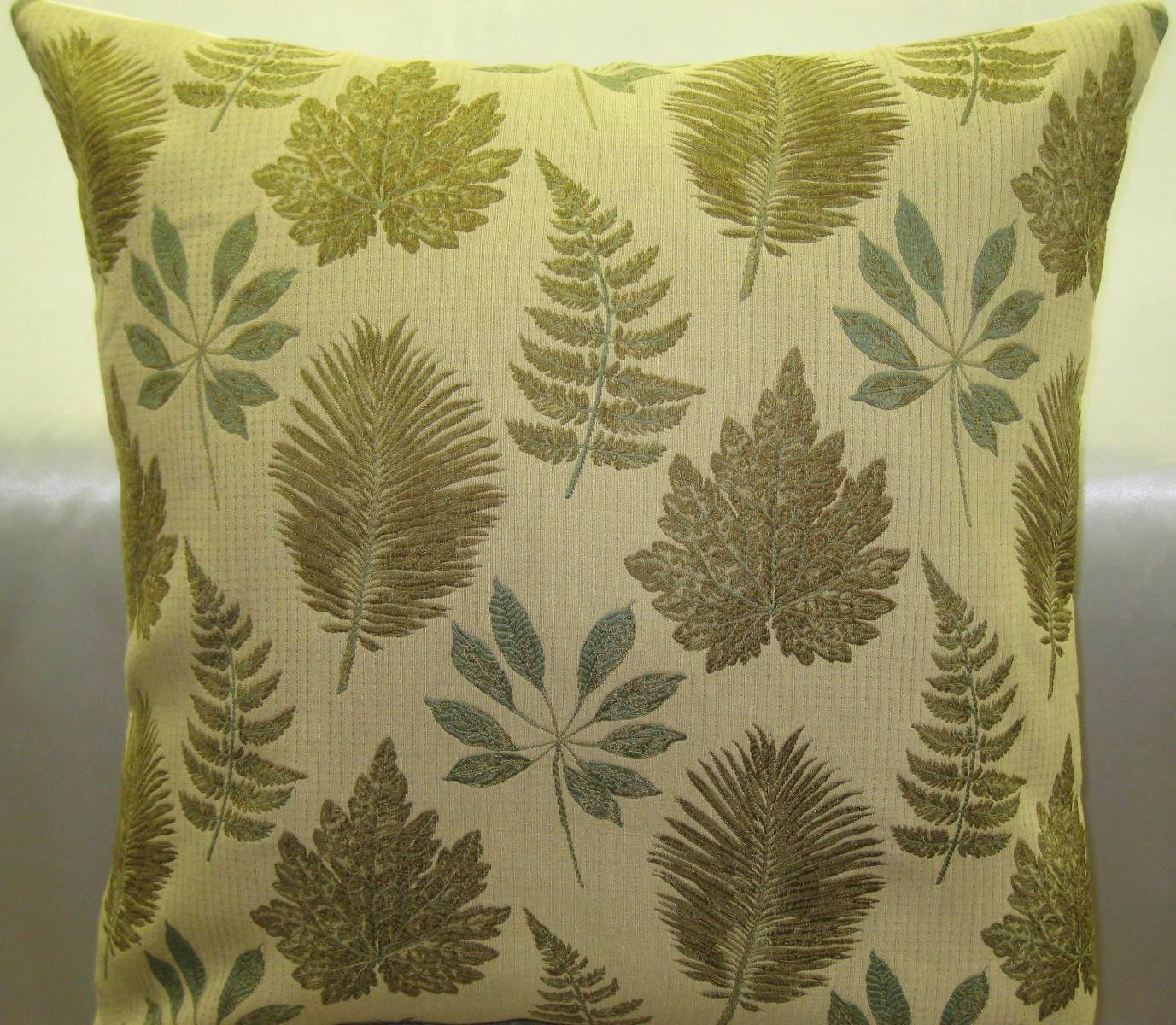 Spring green leaves pattern decorative pillow