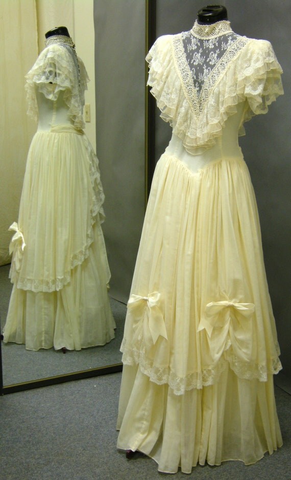 Prairie Style Wedding Dress