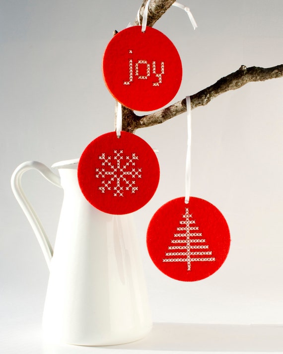  DIY  Christmas  Ornament  Kit  Set of 3 Wool Felt Ornaments  with