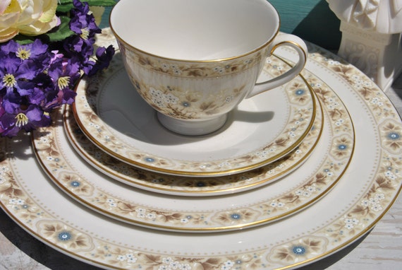 Reserved For Mona Sale Royal Doulton Mandalay Pattern 5 Piece