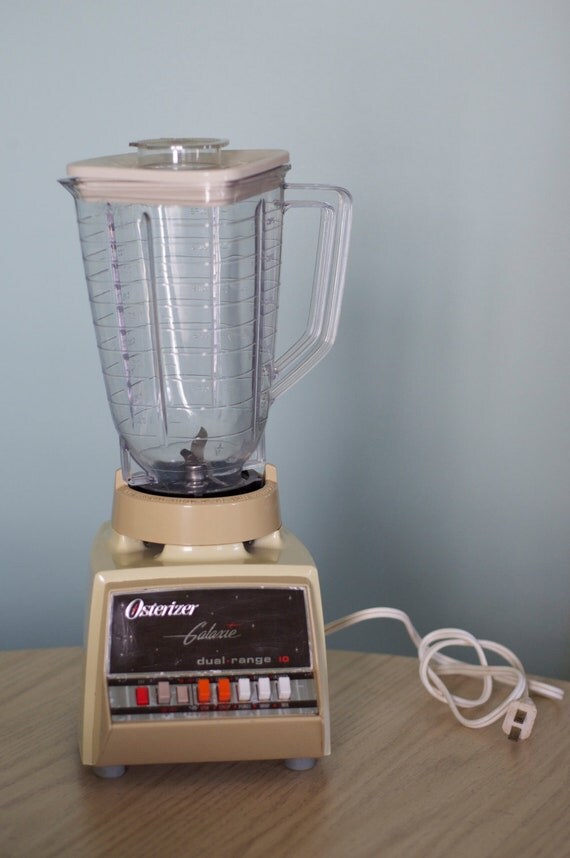 Vintage Osterizer Galaxie Blender in Almond