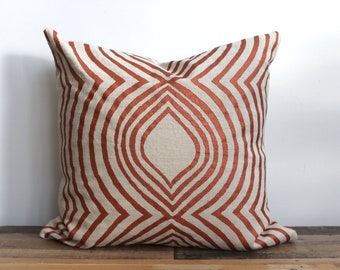 Aya Contour 20x20" pillow cover hand printed in metallic copper on natural ecru organic hemp