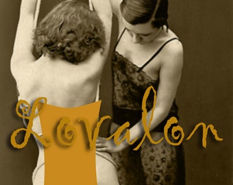 MATURE... Erotic, érotique... Vintage Nude Fetish Photo... Deluxe Erotic Art Print... Available In Various Sizes