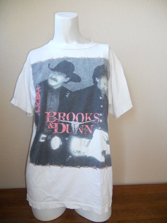 Vintage vtg brooks and dunn tour tee t shirt by ATELIERVINTAGESHOP