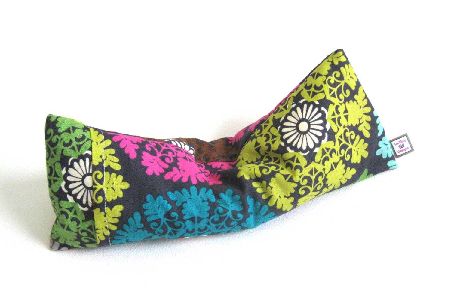 Soothing Eye Pillow // Aromatherapy pillow // Migraine and