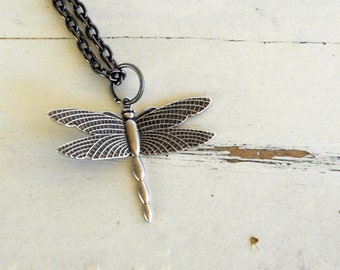 Dragonfly Charm Necklace. Silver. Steampunk.