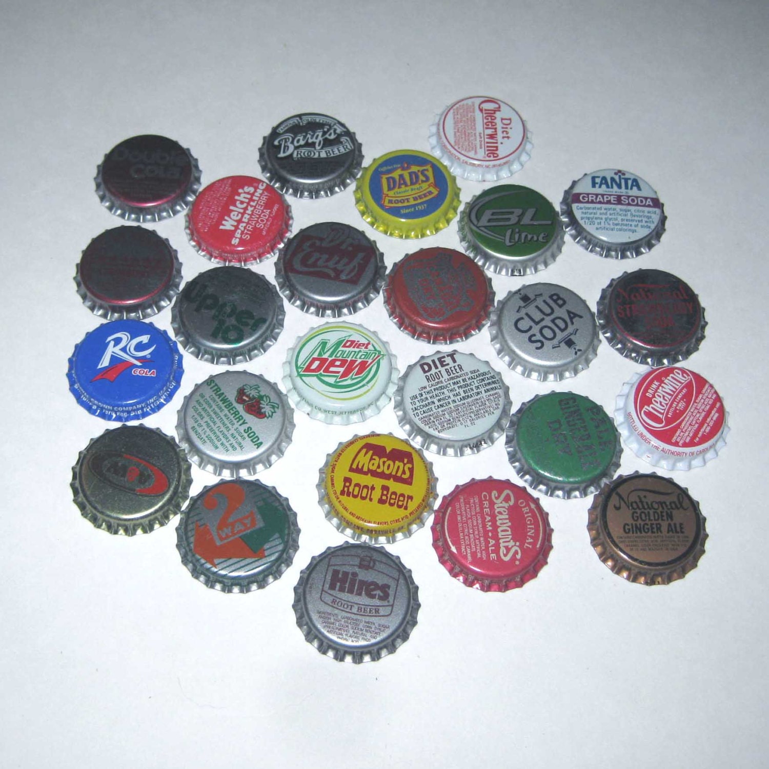 Vintage Assorted Bottle Caps Set of 25 Lot A