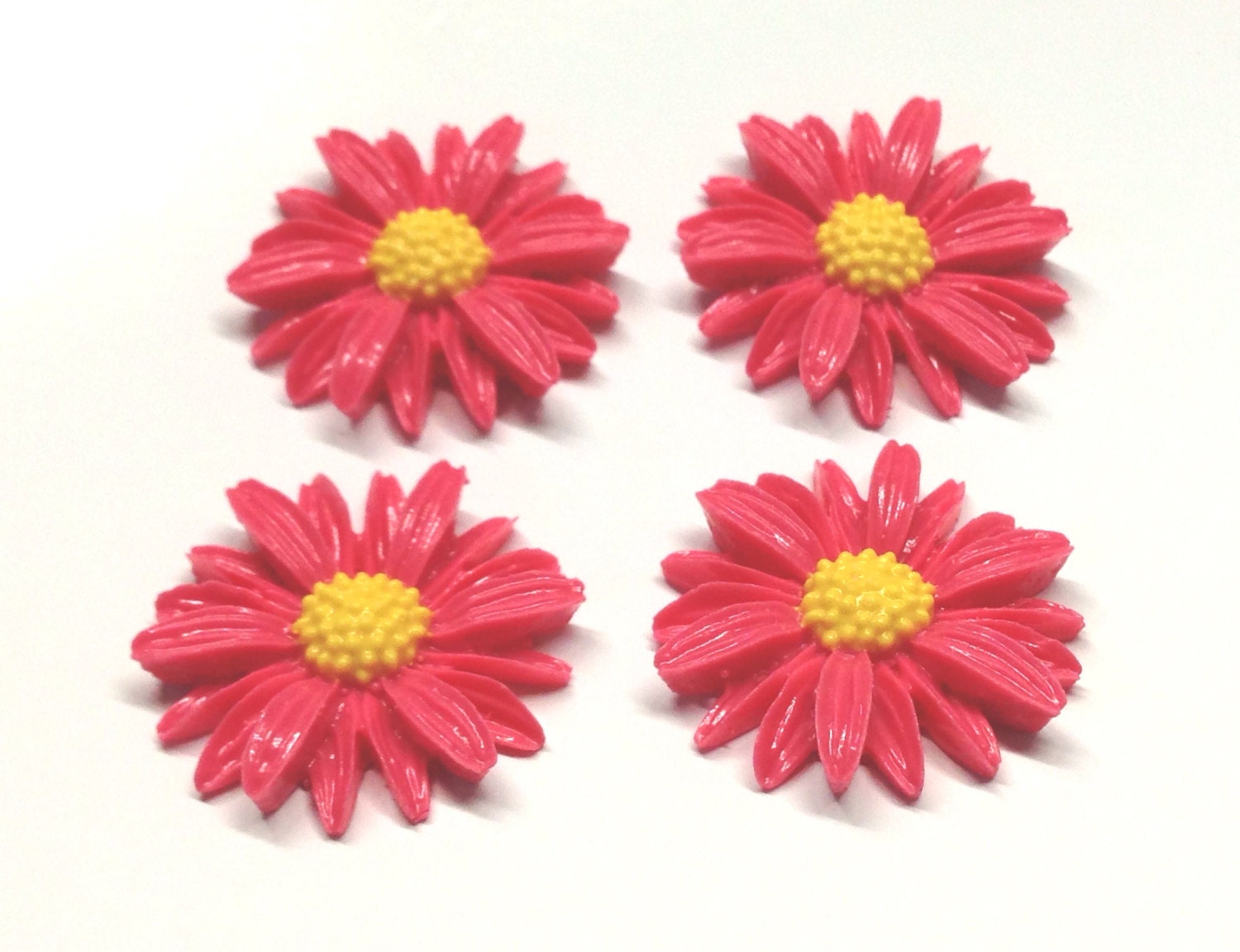 4 Bright Pink 26mm Plastic Daisy Flower Cabochons by myAtlantis