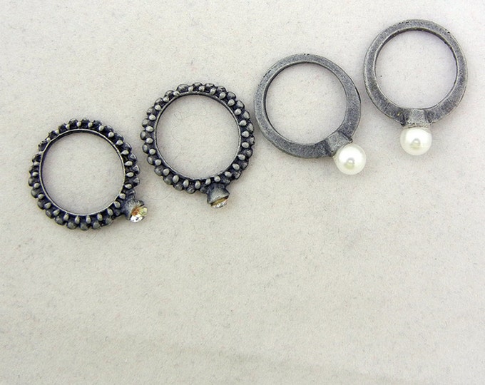 Set of 4 Ring Charms Hematite Rhinestone and Faux Pearl