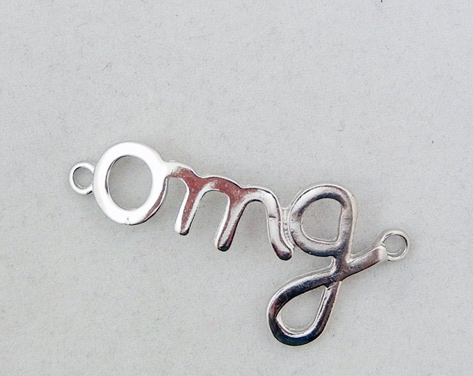 Double Link OMG Word Pendant Silver-tone