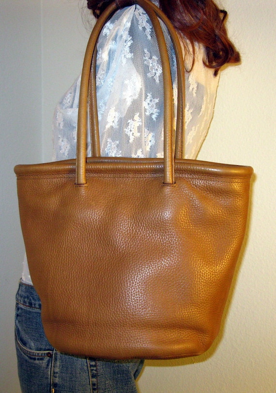 Eddie Bauer thick pebbled leather tote shoulder bag in camel