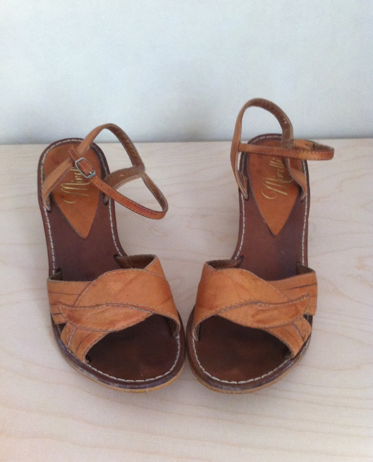 Vintage Tan Leather Sandals Wooden Heels Size 8 // EUR 38.5