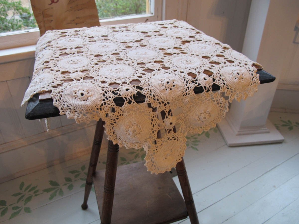 Vintage Square Crochet Table Scarf Vintage Lace by BettyandBabs