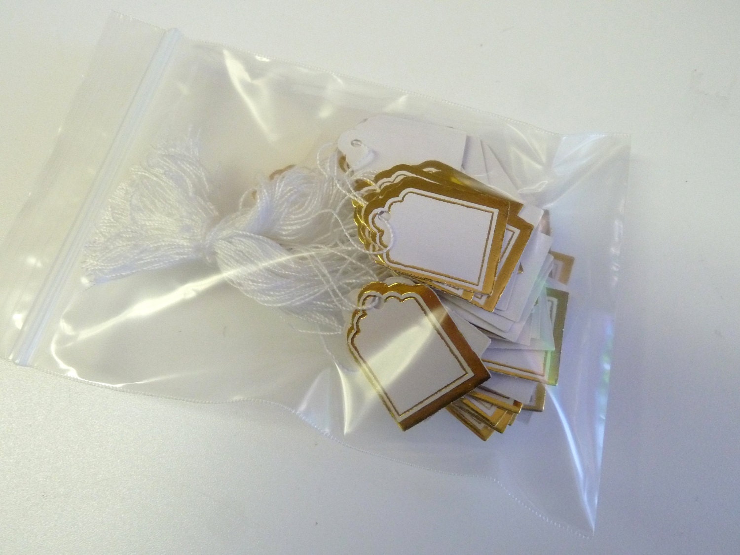 200 Gold Trim Jewelry Tags